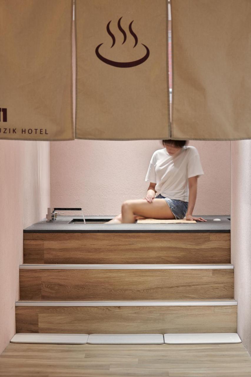 Muzik Hotel - Ximen Station Branch Tajpej Zewnętrze zdjęcie